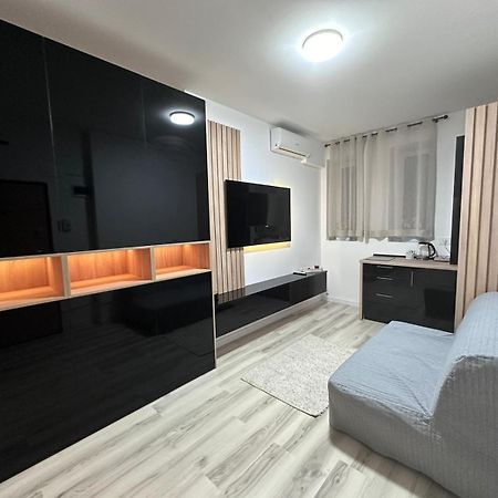 Luxury 1 Bedroom Apartment Bukarest Exterior foto