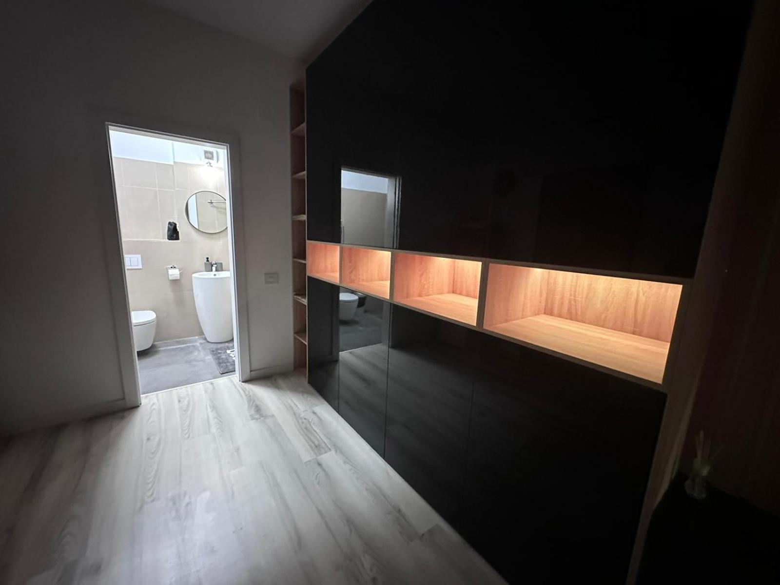 Luxury 1 Bedroom Apartment Bukarest Exterior foto