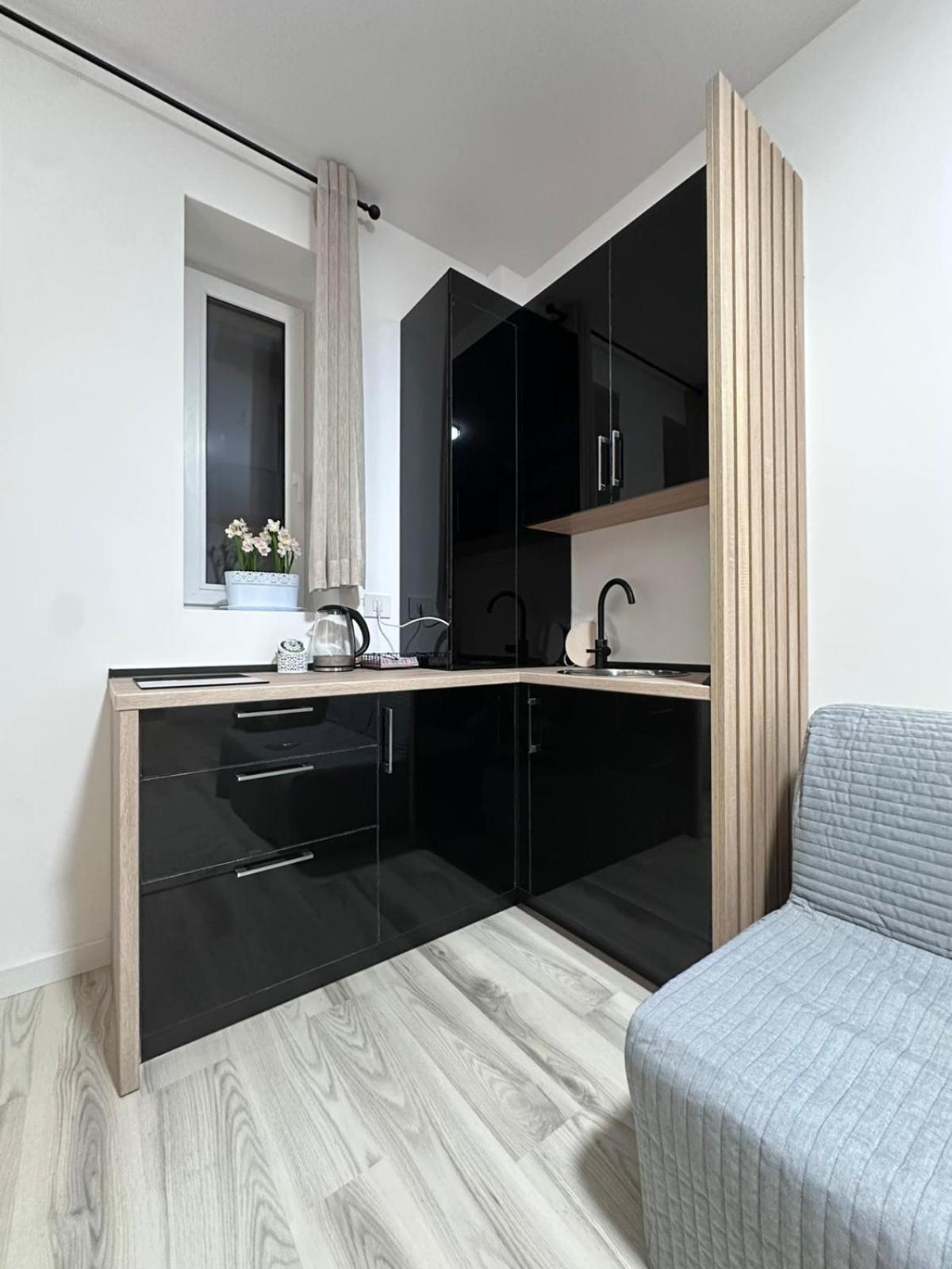 Luxury 1 Bedroom Apartment Bukarest Exterior foto